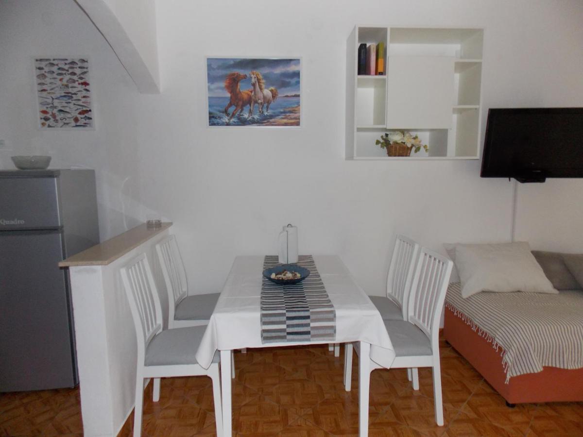 Rocco Apartments Pag Town Exterior foto